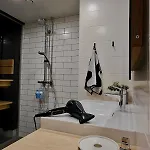 Black Elegant - Feel Lapland With Design & Style רובניימי