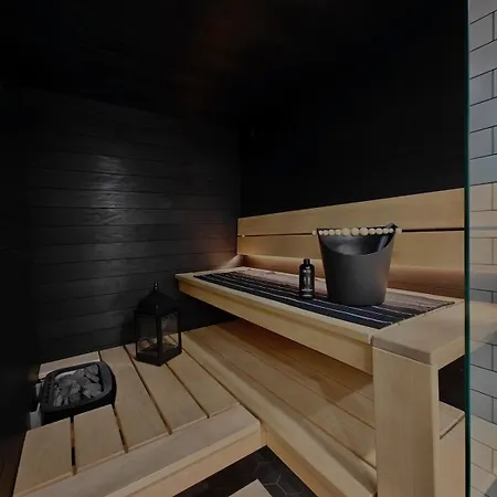 Black Elegant - Feel Lapland With Design & Style * روفانييمي