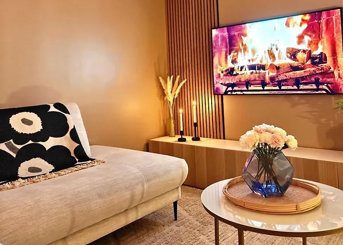 Black Elegant - Feel Lapland With Design & Style Daire