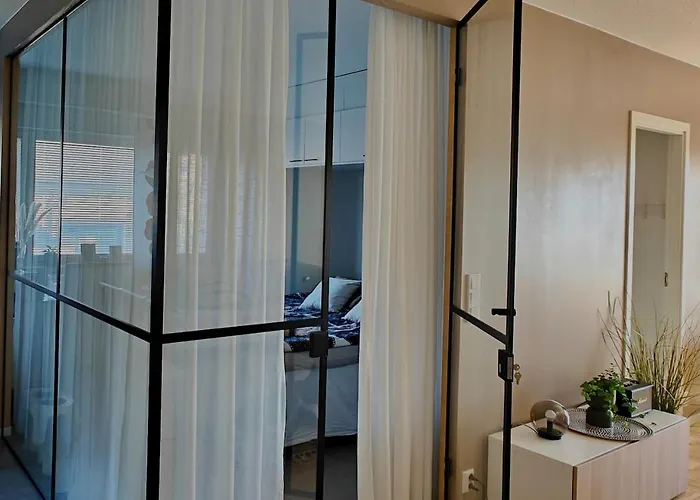 Black Elegant - Feel Lapland With Design & Style * Rovaniemi