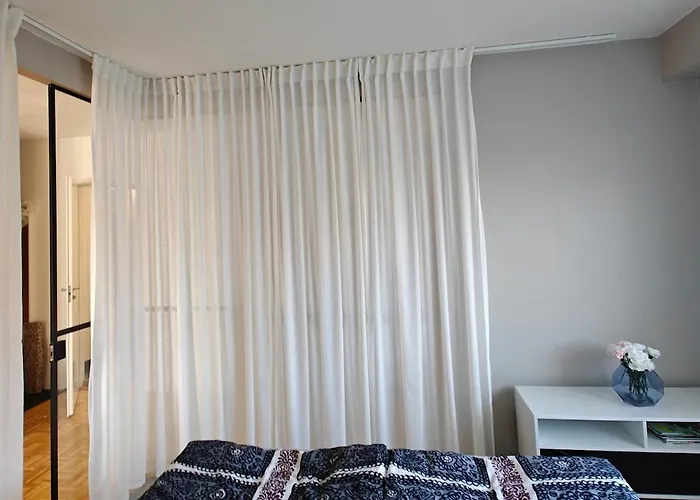 Daire Black Elegant - Feel Lapland With Design & Style Rovaniemi