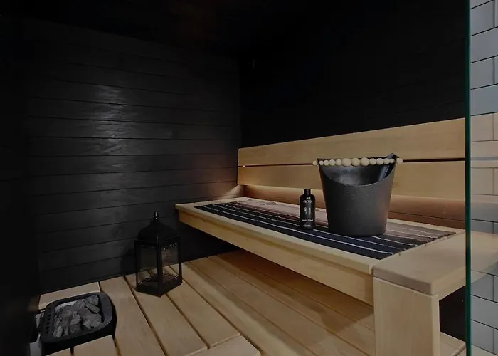 Black Elegant - Feel Lapland With Design & Style * Rovaniemi